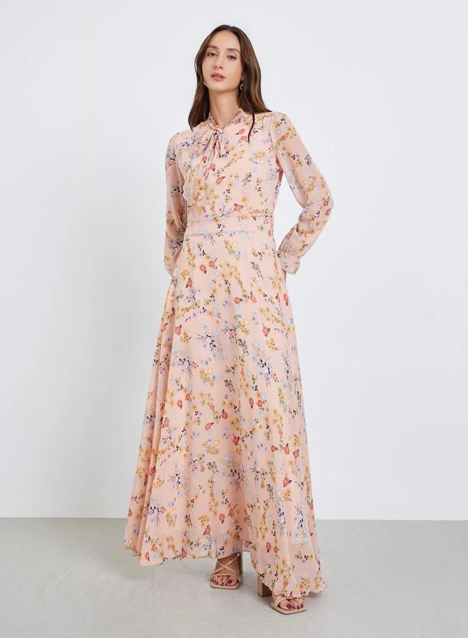 تايك تو فستان طويل برباط ياقة وأساور مرنة وطبعة زهور